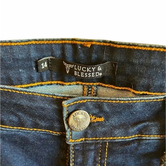 Lucky & Blessed Flare Jeans Size 14 Dark Wash Wide Leg Distressed Details - Picture 7 of 12